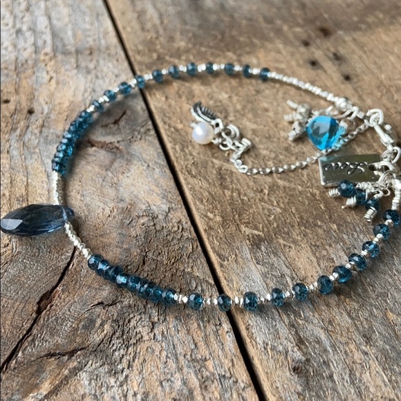 SILVER and TOPAZ Bracelet - Picture 3 of 8